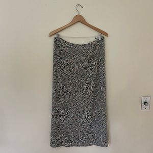 ❄️Monroe & Main woman’s plus maxi skirt